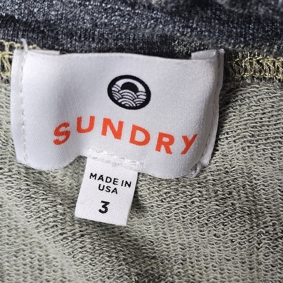 Sundry skirt womens large camo Pull On flaw No drawstring - Picture 7 of 9